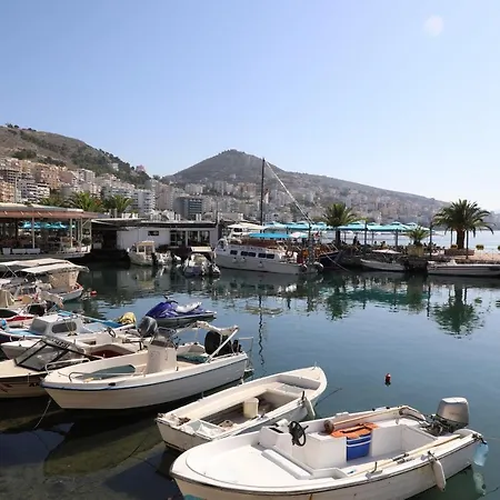Luxury Seafront * Sarandë
