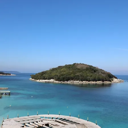 Luxury Seafront * Sarandë