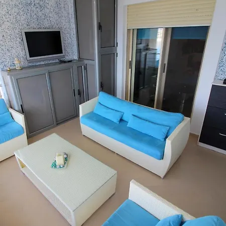Luxury Seafront Apartment