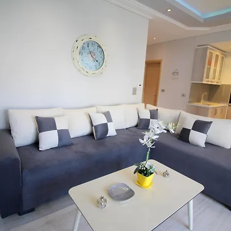 Luxury Seafront Apartment
