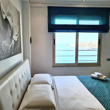 Luxury Seafront Apartment