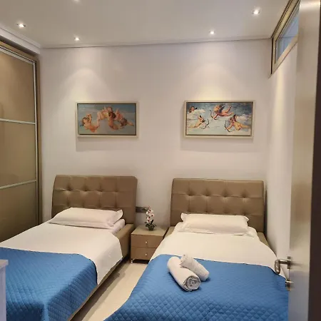 Apartment Luxury Seafront Sarandë