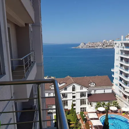 Luxury Seafront *