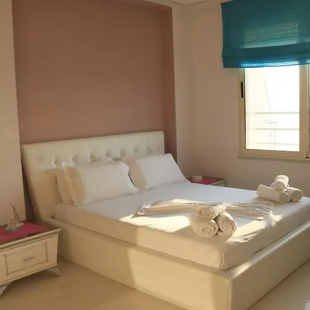 Apartment Luxury Seafront Sarandë